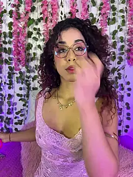 Snapshot of Woo_isDaphne chatting on 02-20-26, 11:06 Woo isDaphne online show from 02-20-26, 11:06