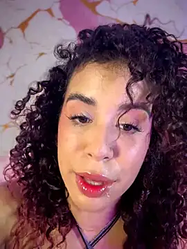 Woo isDaphne online show from 03-19-26, 10:54