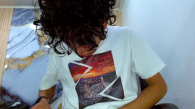 Snapshot of DaviidBuckx_ chatting on 03-04-26, 02:19 DaviidBuckx online show from 03-04-26, 02:19