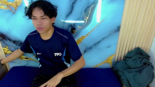 Snapshot of DaviidBuckx_ chatting on 02-28-26, 02:00 DaviidBuckx online show from 02-28-26, 02:00