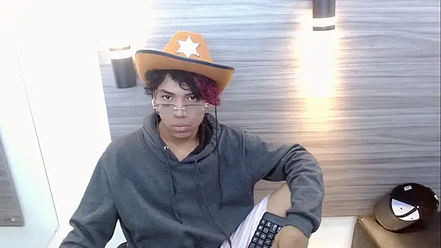 DaviidBuckx  online show from 04-28-26, 02:10