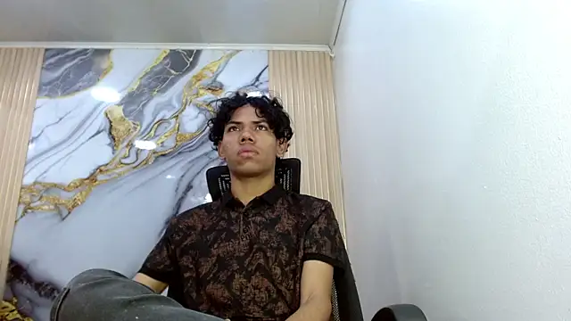 DaviidBuckx  online show from 03-17-26, 02:14