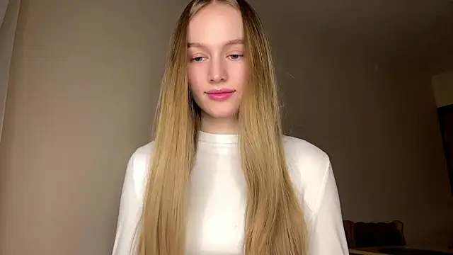 Snapshot of Viktoria_Vibes chatting on 02-15-26, 03:33 Viktoria Vibes online show from 02-15-26, 03:33