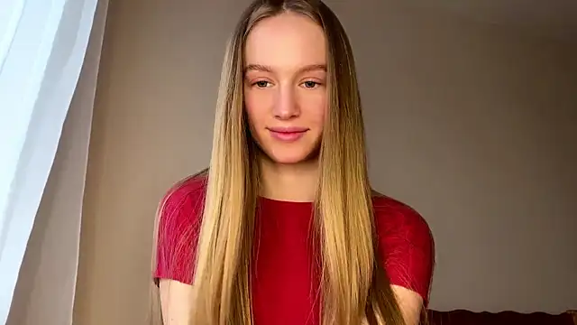 Snapshot of Viktoria_Vibes chatting on 02-20-26, 02:41 Viktoria Vibes online show from 02-20-26, 02:41