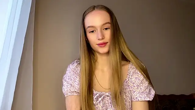 Snapshot of Viktoria_Vibes chatting on 02-23-26, 03:01 Viktoria Vibes online show from 02-23-26, 03:01