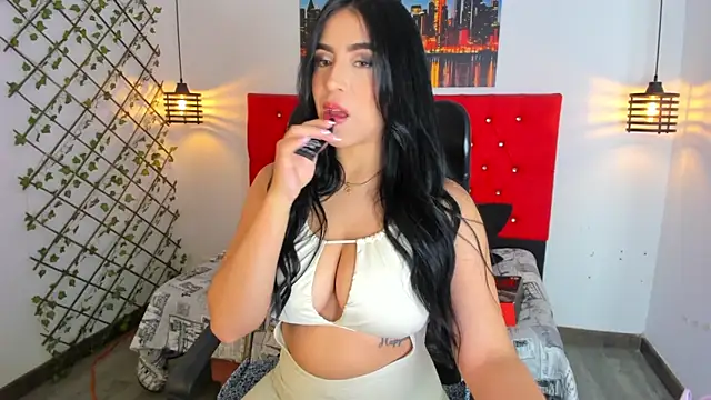 Jessica bellini online show from 04-23-26, 03:46