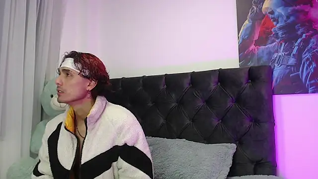 Snapshot of katrin_hancool chatting on 03-03-26, 03:35 katrin hancool online show from 03-03-26, 03:35