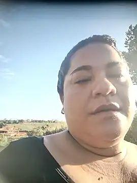 Snapshot of tania_queen chatting on 02-27-26, 12:16 tania queen online show from 02-27-26, 12:16