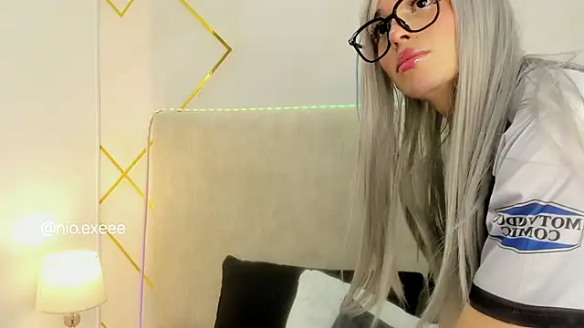 Snapshot of Nioki_ chatting on 03-19-26, 04:12 Nioki online show from 03-19-26, 04:12