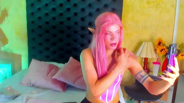 Snapshot of VeronikaBloom_ chatting on 02-27-26, 09:47 VeronikaBloom online show from 02-27-26, 09:47