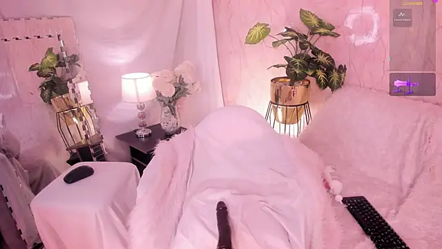 NicoleJons  online show from 04-08-26, 02:40