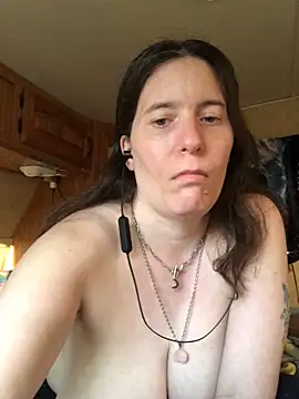 Snapshot of JMT42 chatting on 03-01-26, 10:43 JMT42 online show from 03-01-26, 10:43