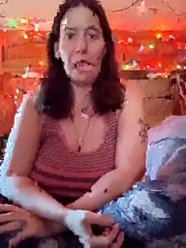 Snapshot of JMT42 chatting on 02-13-26, 09:48 JMT42 online show from 02-13-26, 09:48