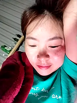 Yiyoongg online show from 02-10-26, 11:26