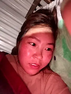 Yiyoongg online show from 02-12-26, 11:48