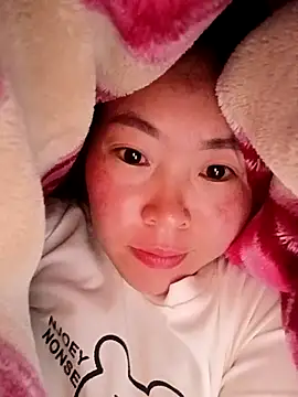 Yiyoongg online show from 02-14-26, 11:27