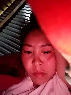 Yiyoongg online show from 02-20-26, 11:39