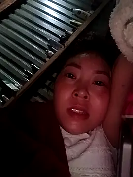 Yiyoongg online show from 04-01-26, 11:56