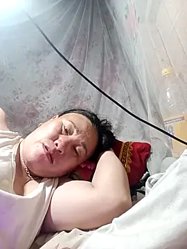 Snapshot of Lucky_baby7 chatting on 04-08-26, 02:29 Lucky baby7 online show from 04-08-26, 02:29