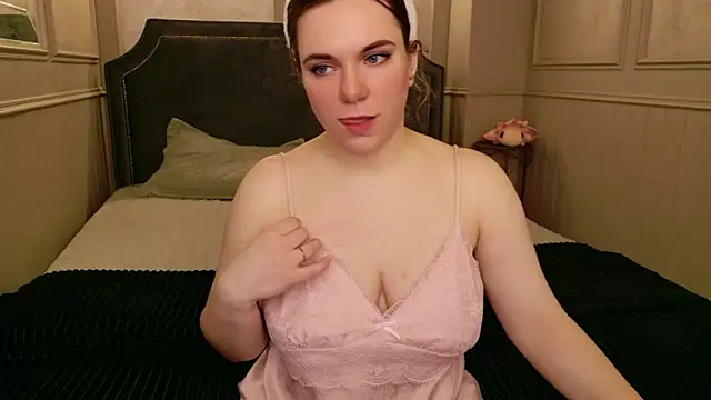 Teona Owenss online show from 04-11-26, 05:48