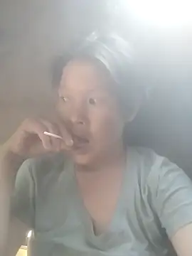 Yang-my- online show from 05-13-26, 08:43