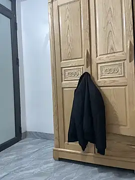 huyenzz online show from 03-01-26, 05:07