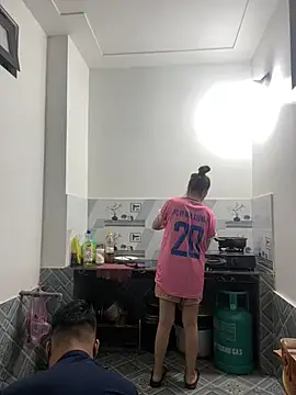 huyenzz online show from 02-26-26, 11:32