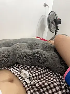 huyenzz online show from 02-23-26, 02:28