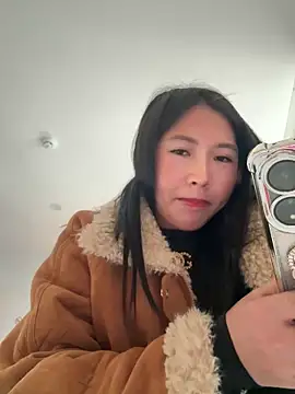 Snapshot of Chery_mup chatting on 02-11-26, 09:42 Chery mup online show from 02-11-26, 09:42