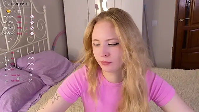 lilMelaniloveis online show from 03-23-26, 08:47