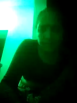 Snapshot of Loomaraj chatting on 05-14-26, 04:59 Loomaraj online show from 05-14-26, 04:59