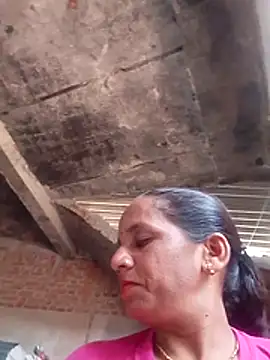 Snapshot of Anitarakkoli chatting on 06-08-26, 07:42 Anitarakkoli online show from 06-08-26, 07:42