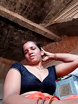 Snapshot of Anitarakkoli chatting on 06-04-26, 06:07 Anitarakkoli online show from 06-04-26, 06:07