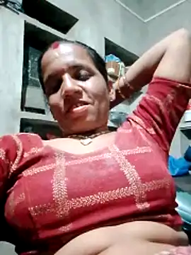 Snapshot of Anitarakkoli chatting on 05-31-26, 04:35 Anitarakkoli online show from 05-31-26, 04:35