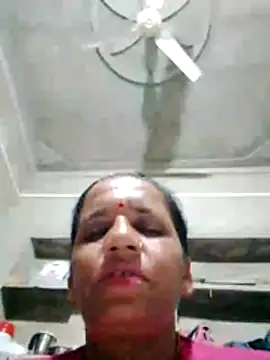 Snapshot of Anitarakkoli chatting on 06-21-26, 06:03 Anitarakkoli online show from 06-21-26, 06:03