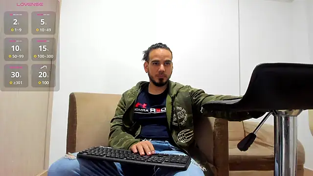 Snapshot of jhustin_marcius chatting on 02-06-25, 12:00 jhustin marcius online show from 02-06-25, 12:00