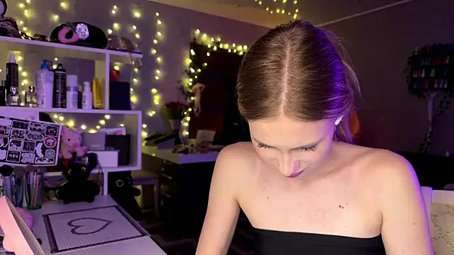 amily sunray online show from 03-23-26, 03:12