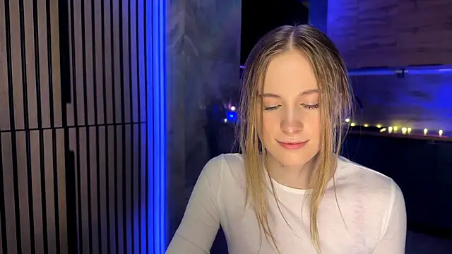 amily sunray online show from 05-15-26, 04:05