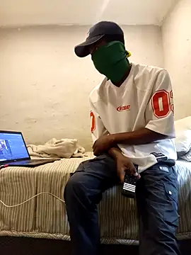 Snapshot of ZEEGOON chatting on 02-20-26, 03:25 ZEEGOON online show from 02-20-26, 03:25