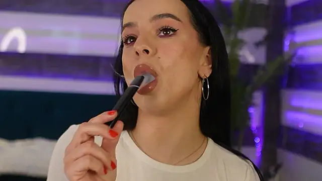 Snapshot of SkyMusee_ chatting on 02-24-26, 01:12 SkyMusee online show from 02-24-26, 01:12