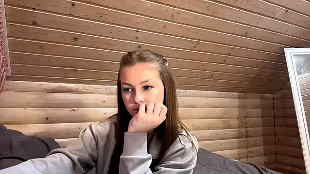 TessSamul online show from 04-30-26, 07:32
