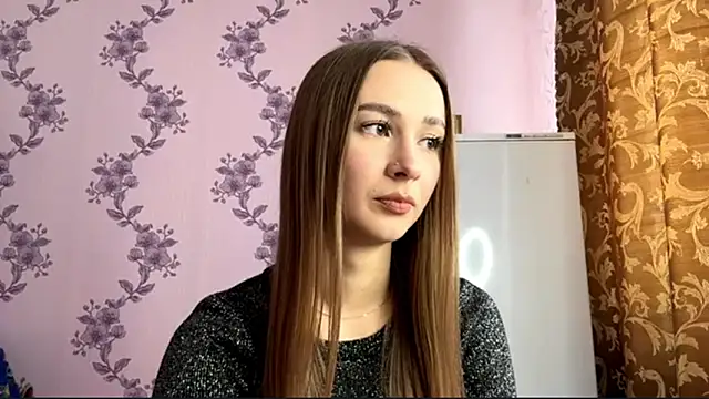 Snapshot of LacieHelaire chatting on 02-16-26, 10:25 LacieHelaire online show from 02-16-26, 10:25