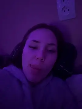 Arielle Vade online show from 05-16-26, 06:51