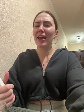 Arielle Vade online show from 05-26-26, 06:06