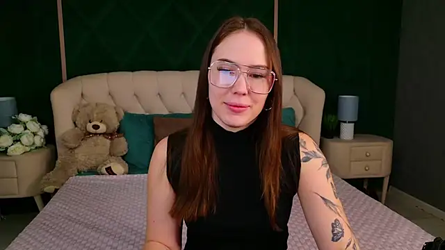 Arielle Vade online show from 04-23-26, 05:14