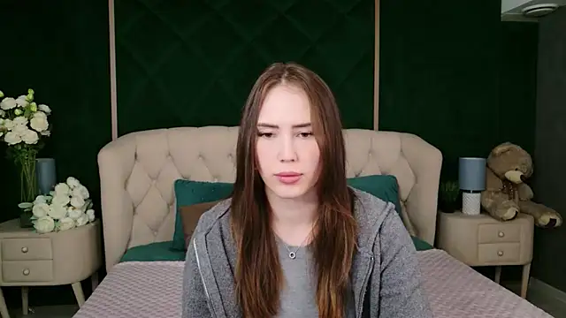 Arielle Vade online show from 04-22-26, 05:14