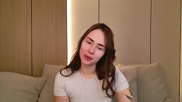 Snapshot of Arielle_Vade chatting on 03-18-26, 05:32 Arielle Vade online show from 03-18-26, 05:32