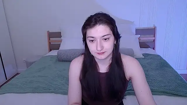 RosieGloom online show from 03-26-26, 06:28