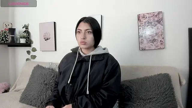 Snapshot of Alexaalove_1 chatting on 02-26-26, 01:33 Alexaalove 1 online show from 02-26-26, 01:33