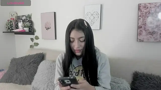 Snapshot of Alexaalove_1 chatting on 02-19-26, 01:41 Alexaalove 1 online show from 02-19-26, 01:41